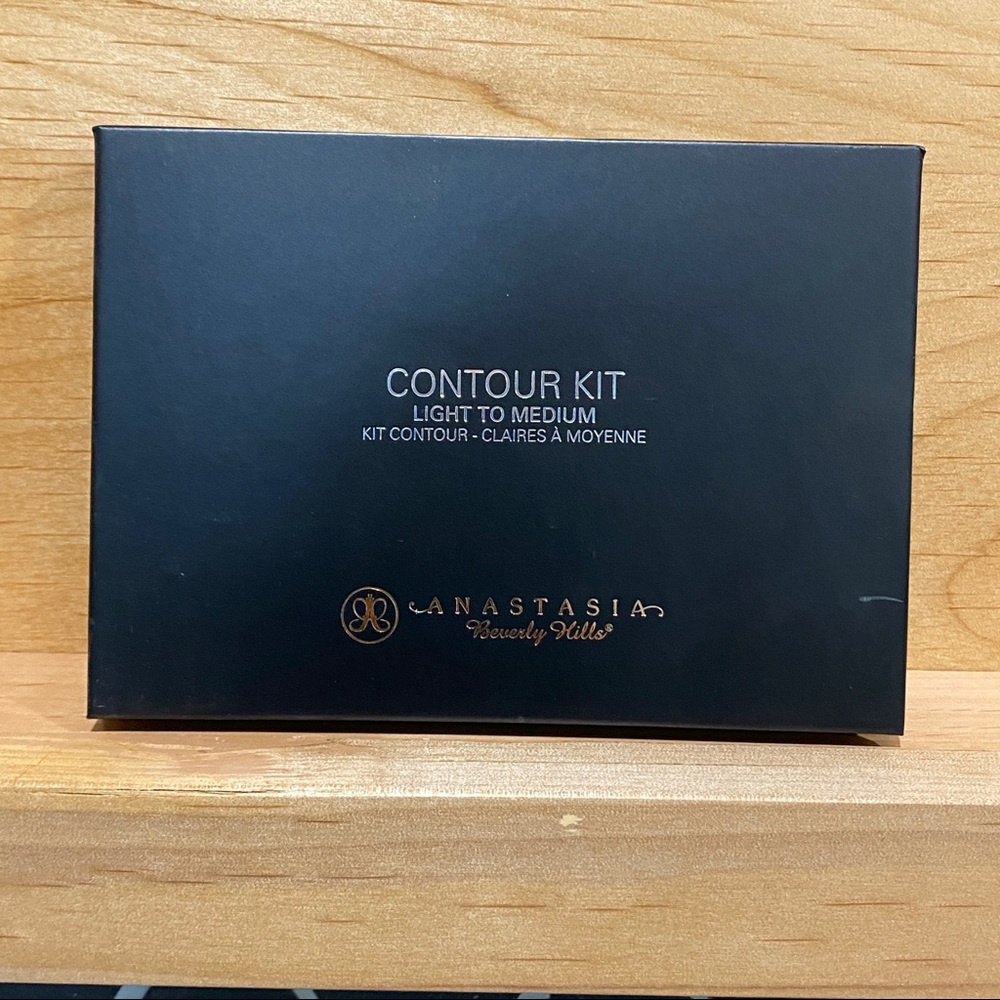 Anastasia Beverly Hills Contour Kit light to medium highlighter powder shade set - Picture 8 of 11